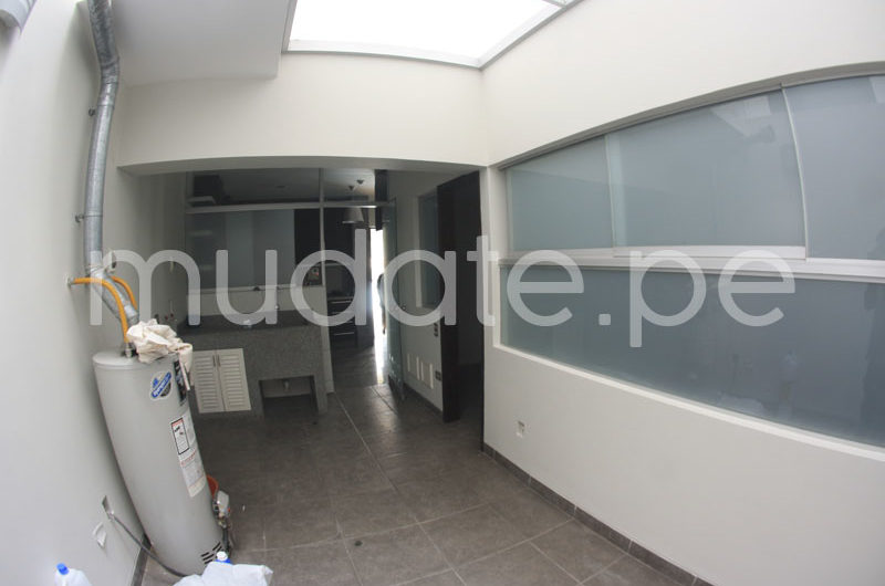 Venta de excelente departamento en Surco