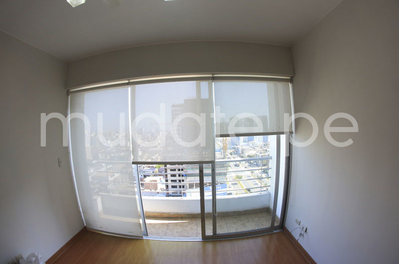 Venta de excelente departamento en Av. Brasil